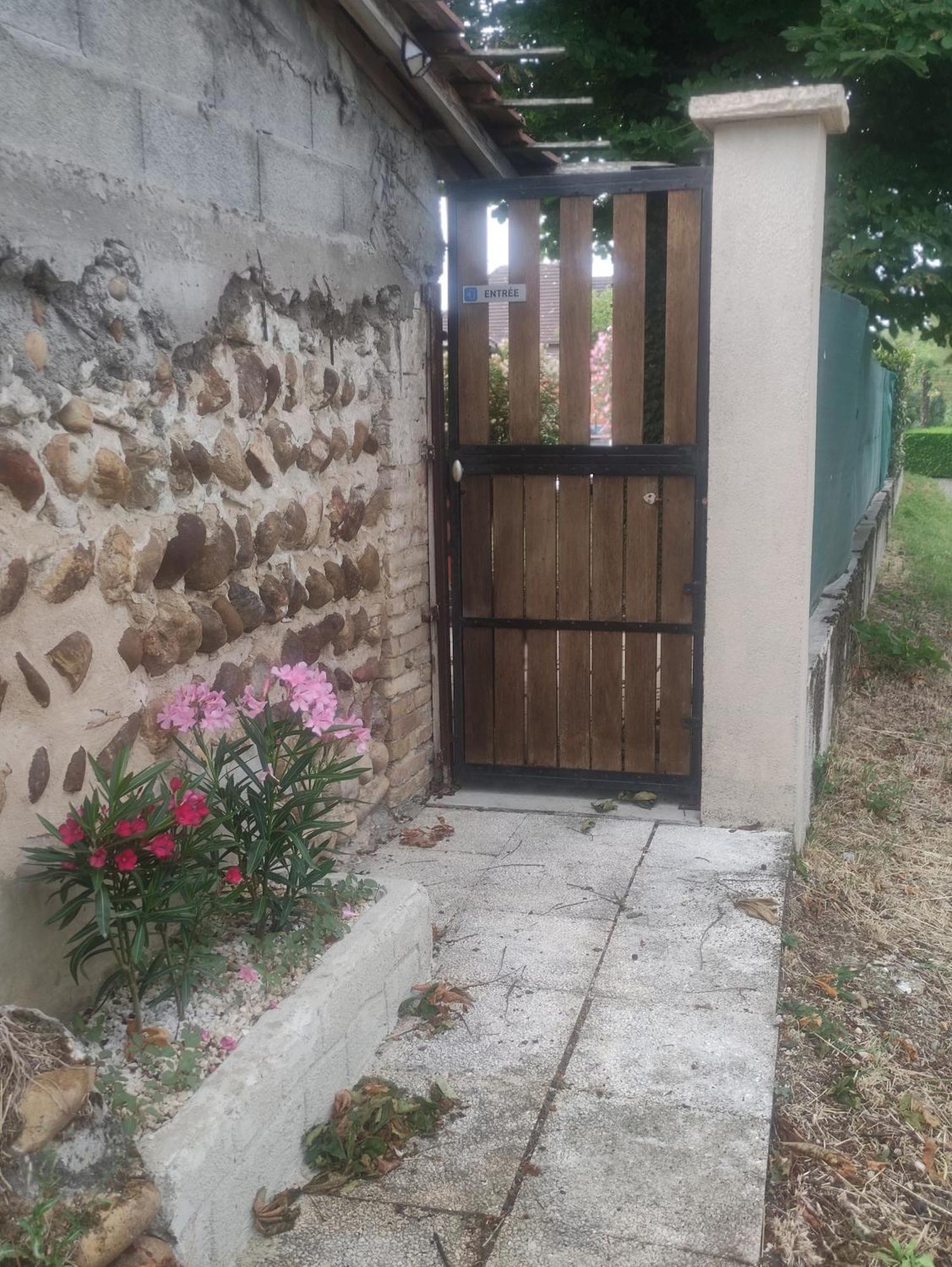 Chez Nono Et Vero Roussillon  Εξωτερικό φωτογραφία